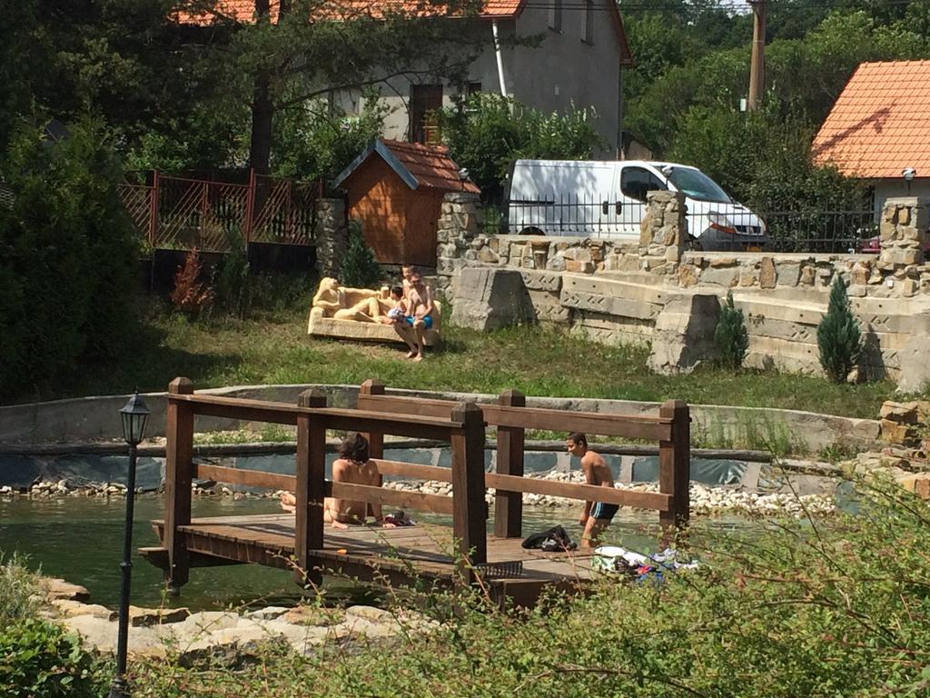 Penzion U Cerneho Potoka Nová Lhota Buitenkant foto